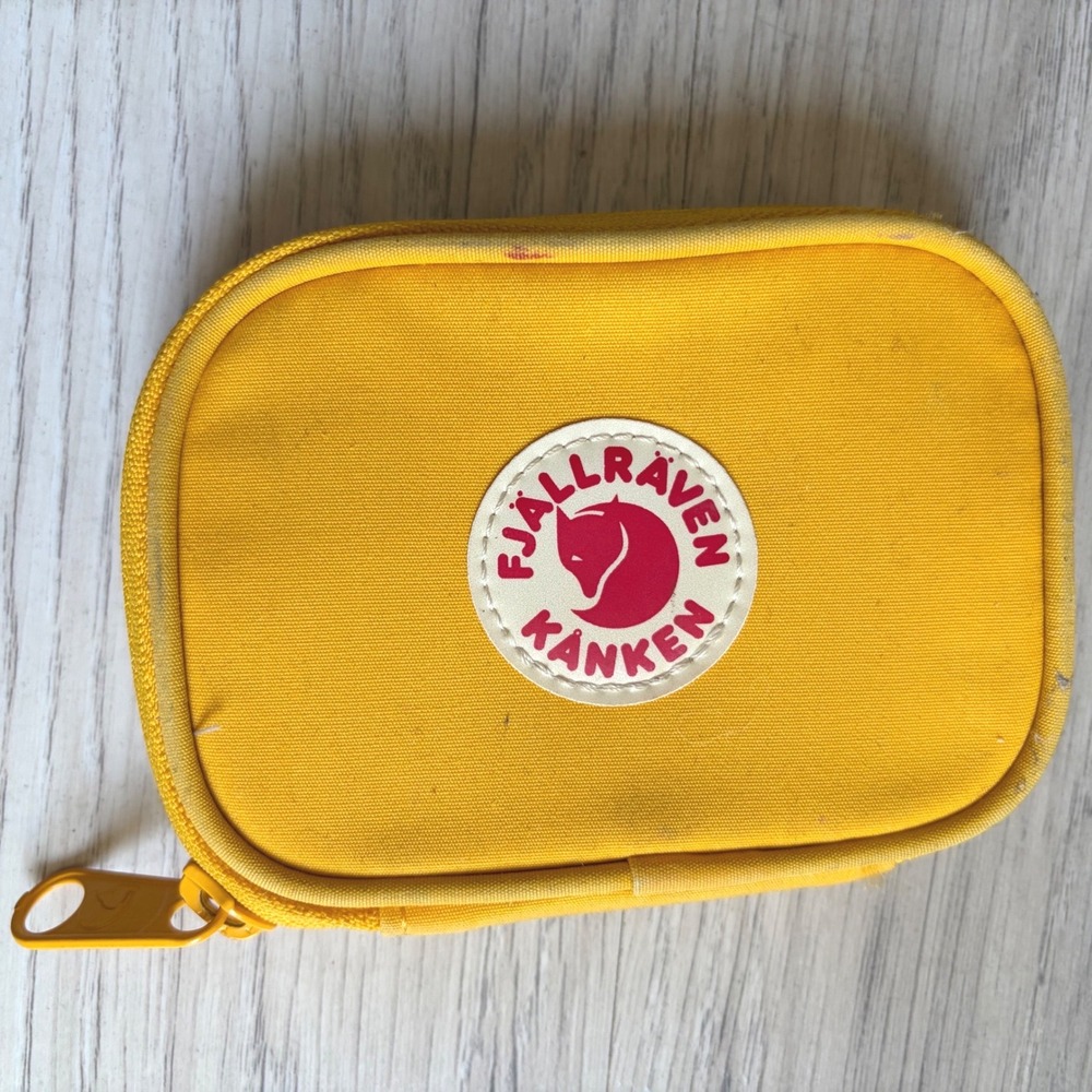 Fjallraven Kanken Card Wallet Yellow G-1000 Zip Around Coin Pocket Pouch